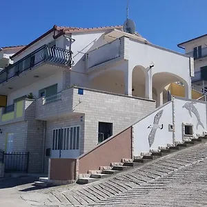 Karmen Apartament Trogir